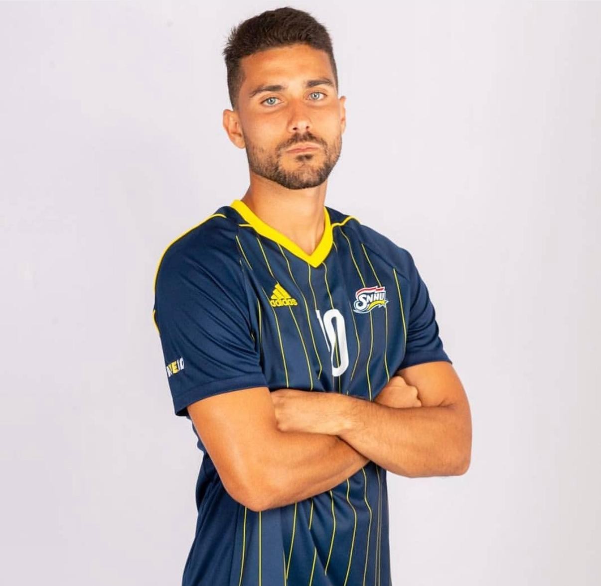 Educação e Desporto: Unidos nos EUA, Separados em Portugal